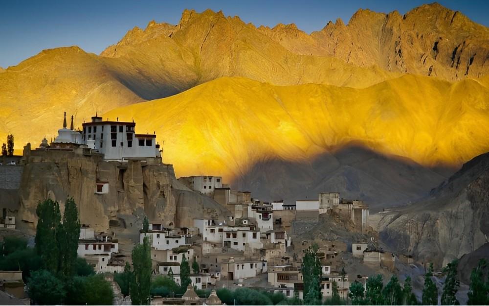 De la vallée du Gange au petit Tibet de l'Inde