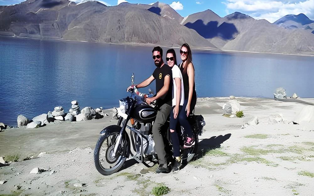 Ladakh à moto (voyage entre ciel et terre)